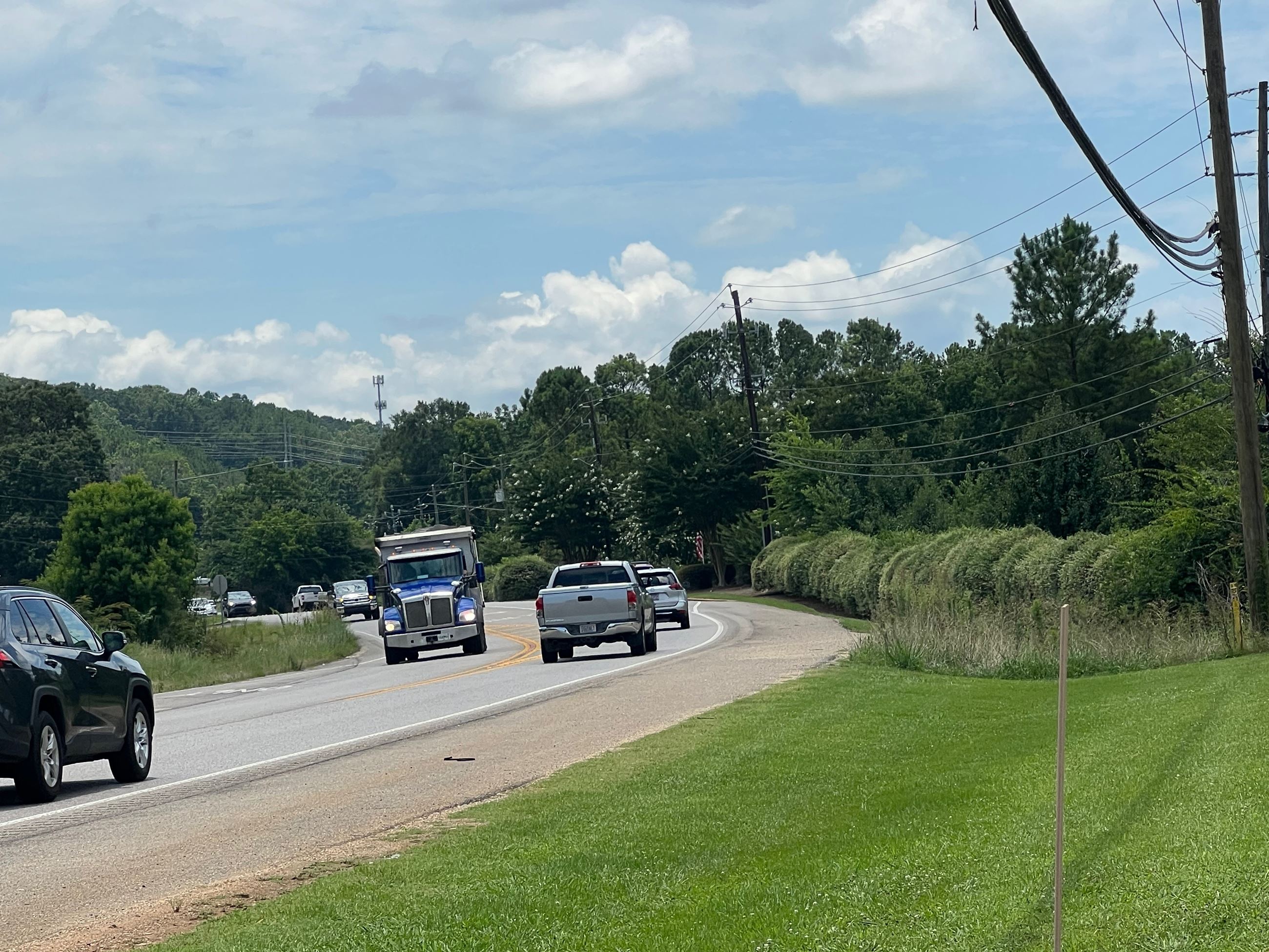 Hwy 261 at Burnette's Farm Market